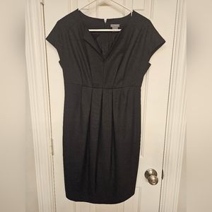 EUC Ann Taylor Cap Sleeve Sheath Dress in Black, sz 2, Stitch Detail